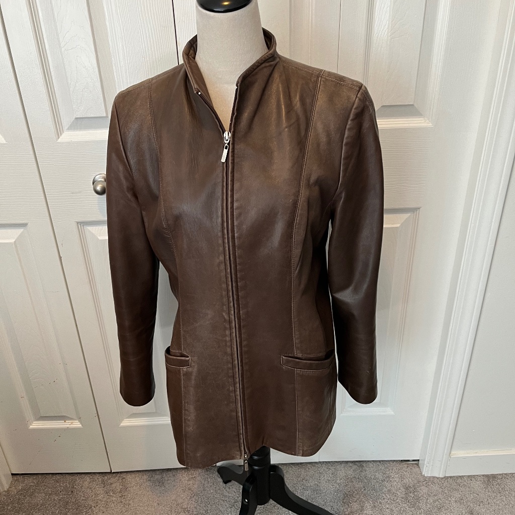 Danier Size M Brown Leather Jacket